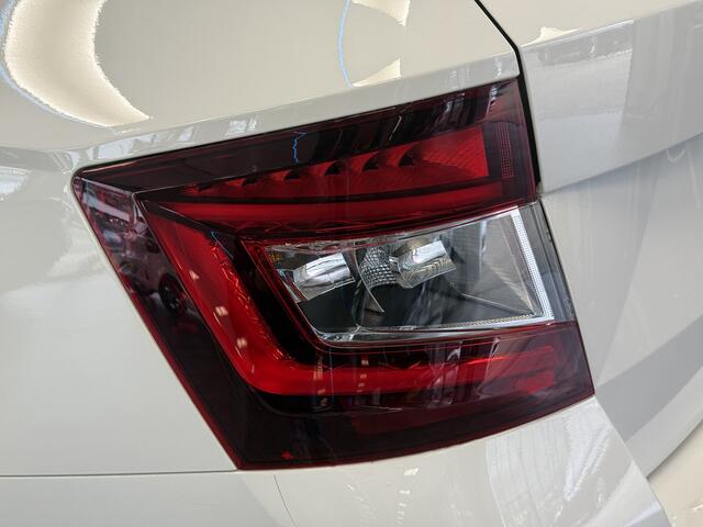 Skoda FABIA Combi 1.0 Business Edition Panoramadak Carplay Full-led ! 2e Paasdag geopend van 12.00 tot 17:00u !