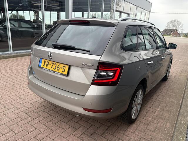 Skoda FABIA Combi 1.0 TSi 95pk Clever Plus NAVI/CARPLAY/DODEHOEK/PDC/LED/16INCH/STOELVERWARMING