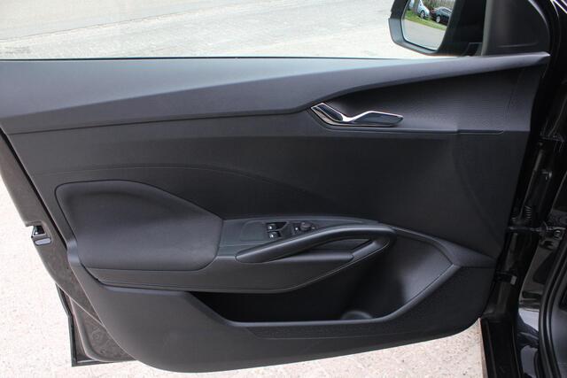 Skoda FABIA 1.0 TSI Carplay, Volledig digitaal, Achteruitrijcamera, NAVI, Stoelverwarming, CC, LED, Keyless, Parksens. V en A, 15" LMV