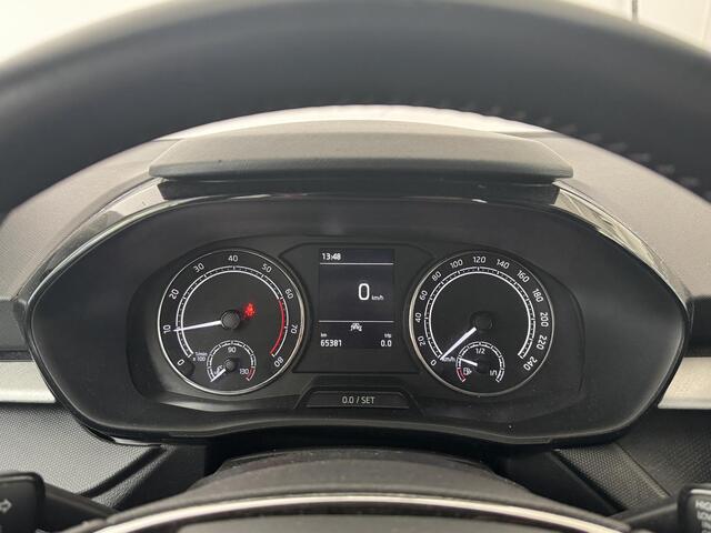 Skoda FABIA 1.0 TSI Ambition | Apple Carplay/Android Auto | Cruise Control Adaptief | PDC | Lichtmetalen Velgen |