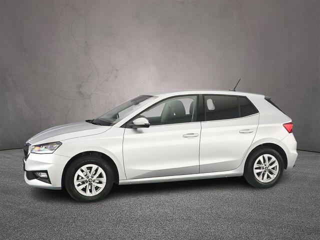 Skoda FABIA Business Edition 1.0 TSI 95pk Cruise control, Achteruitrijcamera, LED koplampen, Parkeersensoren, App connect, Airco, DAB, Radio, Bluetooth