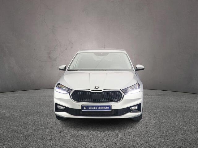 Skoda FABIA Business Edition 1.0 TSI 95pk Cruise control, Achteruitrijcamera, LED koplampen, Parkeersensoren, App connect, Airco, DAB, Radio, Bluetooth