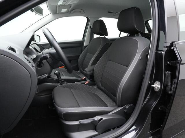 Skoda FABIA 1.0 TSI 95 pk DSG Ambition | Navigatie | Cruise Control | Apple Carplay | Parkeersensoren achter