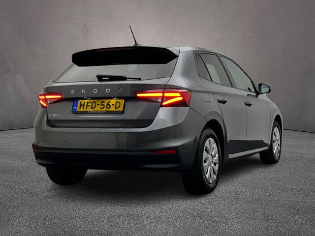 Skoda FABIA Selection 1.0 TSI 95pk Cruise control, App connect, Parkeersensor achter, LED koplampen, Airco, DAB, Radio, Bluetooth