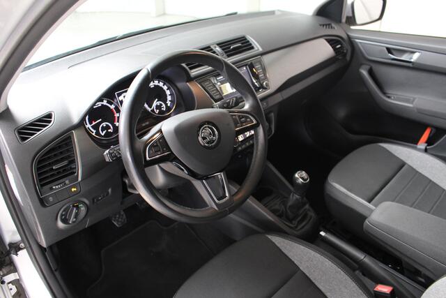 Skoda FABIA Combi 1.0 TSI Business Edition Navigatie | Stoelverwarming | Climate Control | Parkeersensoren