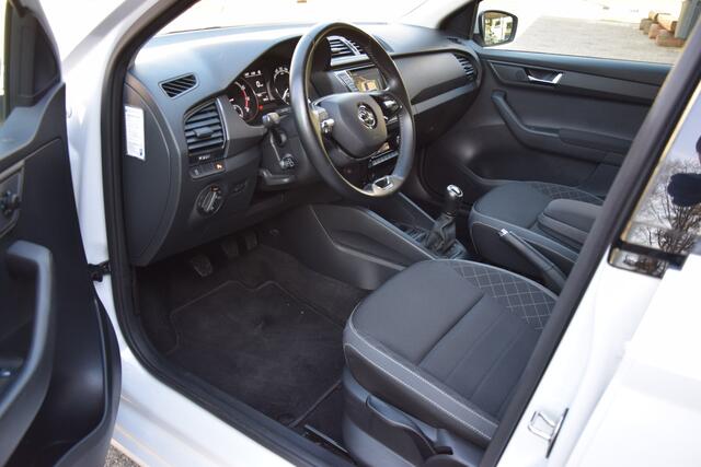 Skoda FABIA Combi 1.0 TSI 96PK Ambition | Org. NL | Incl. BOVAG Garantie | Adaptive Cruise Control | Parkeersensoren V&A | 16'' Velgen | Automatische Airco | Apple Carplay/Android Auto |