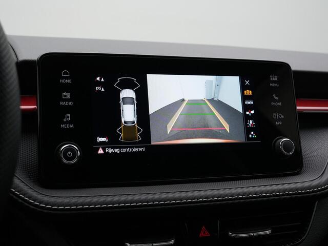 Skoda FABIA 1.0 TSI 115 pk Monte Carlo | Achteruitrijcamera | Stoelverwarming | Adaptive Cruise | Carplay | Keyless Entry