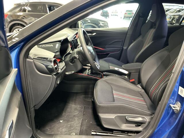 Skoda FABIA 1.0 TSI 110pk DSG Monte Carlo · Camera · Apple/Android Car Play · Stoelverwarming · Cruise Control · 17'' Inch · Garantie t/m 14-08-2029 of 100.000km