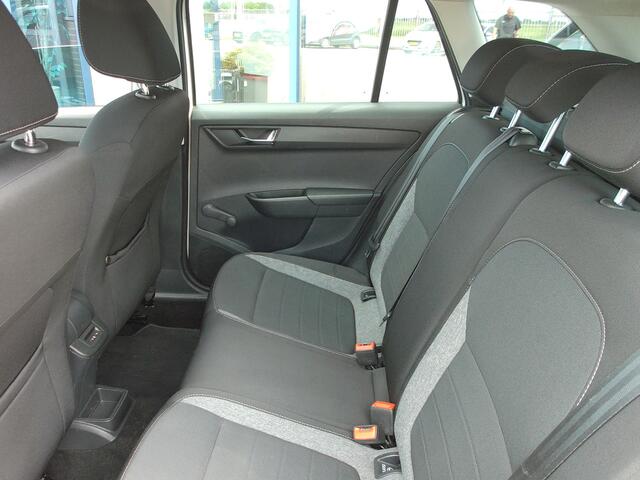 Skoda FABIA Combi 1.0 TSI Business Edition, Carplay + Android Auto / Cruise control / Parkeersensoren / 16' LMV
