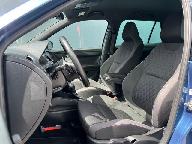 Skoda FABIA Combi BWJ 2021 | 1.0TSI 96PK Sport Business AUTOMAAT | SPORTSTOELEN | CLIMA | NAVI | PDC 2X | CRUISE | CARPLAY | PRIVACY GLASS |