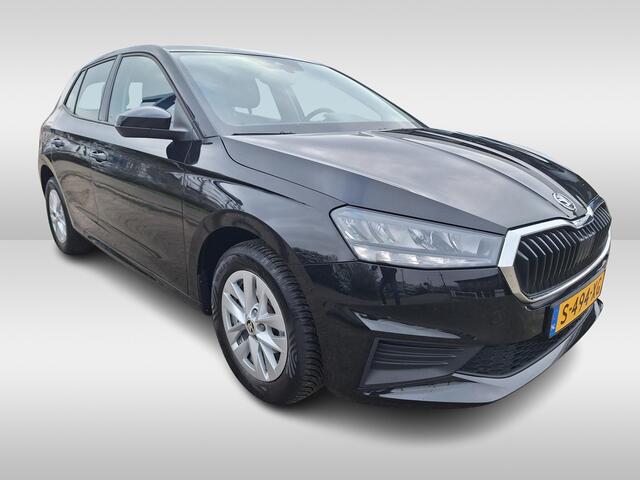 Skoda FABIA 1.0 TSI Ambition LED verlichting / Cruise control / Airco / Navigatie / App-connect