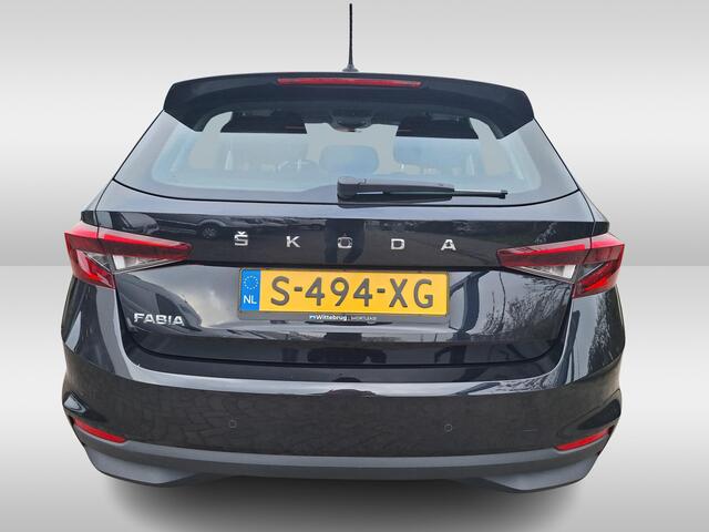 Skoda FABIA 1.0 TSI Ambition LED verlichting / Cruise control / Airco / Navigatie / App-connect