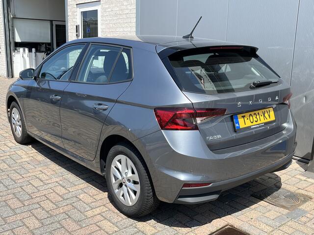 Skoda FABIA 1.0 TSI Ambition / AUTOMAAT/ PARKEER SENSOREN/ CRUISE/ SMARTLINK/ LED/ NAVI/ DAB/ AIRCO/ 15'' LMV
