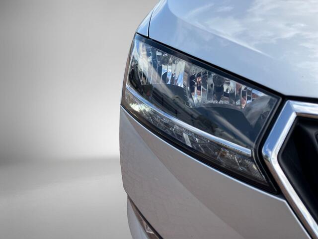 Skoda FABIA Combi 1.0 TSI Ambition · Apple/Android Car Play · Navigatie · Trekhaak · Airco · Cruise Control · P-Sensoren ·