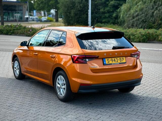 Skoda FABIA 1.0 TSI CARPLAY PDC VOOR EN ACHTER CRUISE AIRCO