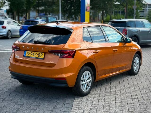 Skoda FABIA 1.0 TSI CARPLAY PDC VOOR EN ACHTER CRUISE AIRCO