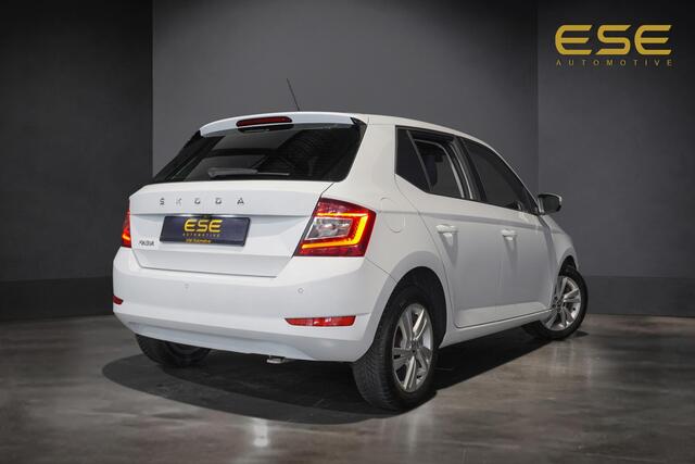 Skoda FABIA 1.0 TSI Ambition | Automaat | Camera | Carplay | Stoelverwarming | Climate