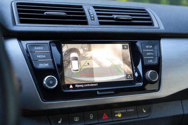 Skoda FABIA 1.0 TSI Ambition | Automaat | Camera | Carplay | Stoelverwarming | Climate
