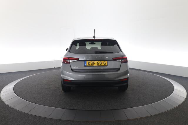 Skoda FABIA 1.0 TSI Business Edition Clima, Achteruitrijcamera, 16" Lm velgen, Cruise