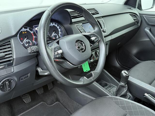 Skoda FABIA Combi 1.0 TSI Ambition | 95 PK | Cruise control | Navigatiesysteem | Parkeersensoren | Apple Carplay / Android Auto |