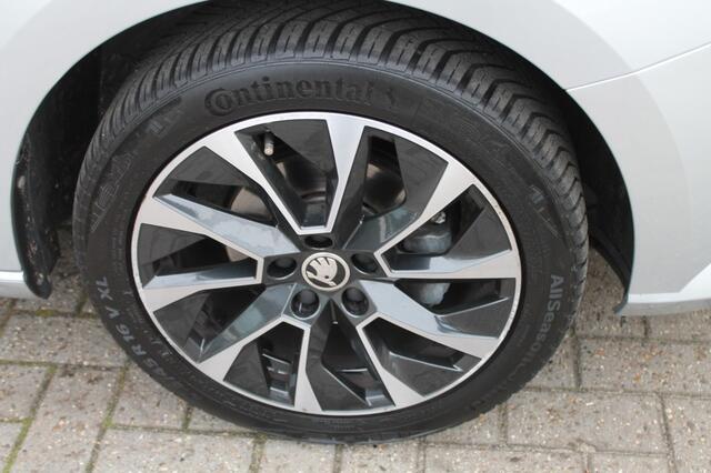 Skoda FABIA 1.0 TSI Business Edition ADAPTIVE CRUISE NAVI TREKHAAK