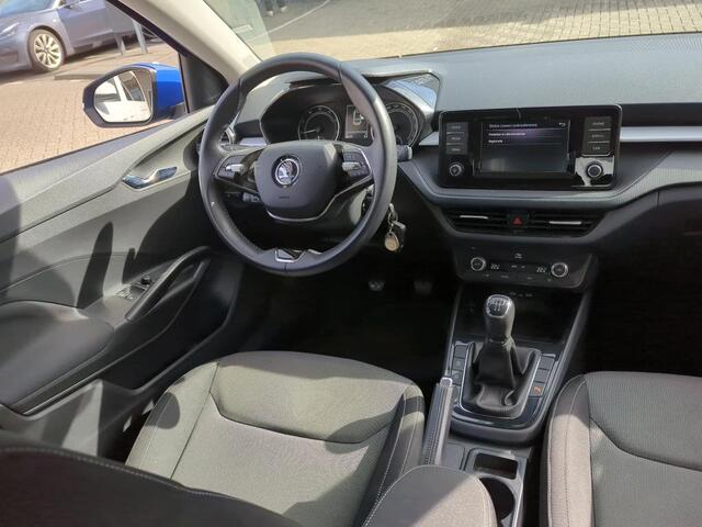 Skoda FABIA 1.0 TSI Ambition / ZEER ZUINIG/ CRUISE/ PARKEER SENSOREN/ AIRCO/ RADIO
