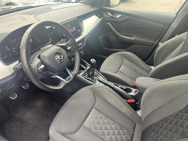 Skoda Kamiq 1.5 TSI ACT 150 PK Sport Business * Panoramadak * Virtueel Dashboard * Led * Navi Apple Car Play *