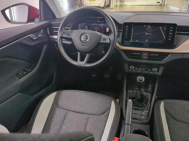 Skoda Kamiq 1.0 TSI Business Edition Wegkl.trekhaak - Stoelverwarming - Digitaal dashboard - Navigatie - Climatronic