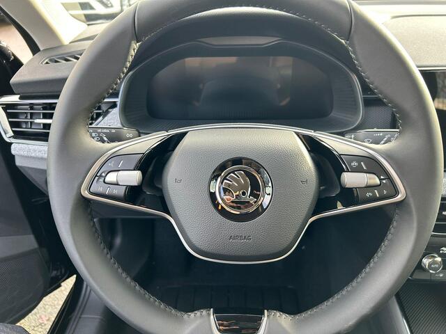 Skoda Kamiq Selection 1.0 TSI 85 kW / 115 PK SUV 6 versn. Hand | Black magic | wegklapbare trekhaak | Private lease deal ¤395,- |
