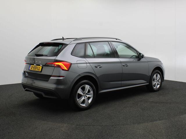 Skoda Kamiq Ambition 1.0 TSI 110pk Cruise control, Parkeersensor achter, App connect, Airco, Bluetooth, DAB, Radio, LED koplampen