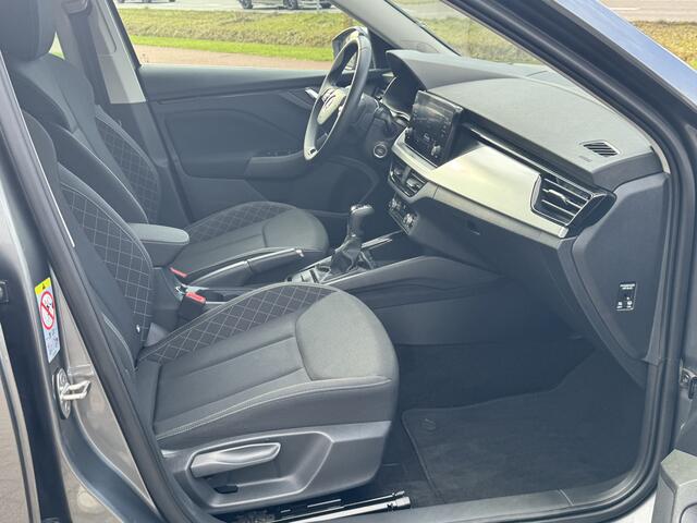 Skoda Kamiq 1.0 TSI Ambition DSG 110 PK | Apple carplay/Android Auto | Camera | Climatronic | Cruise control |