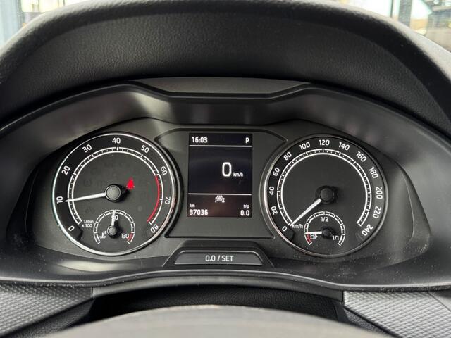 Skoda Kamiq 1.5 TSI DSG ACT Business Edition - stoelverwarming - adaptive cr