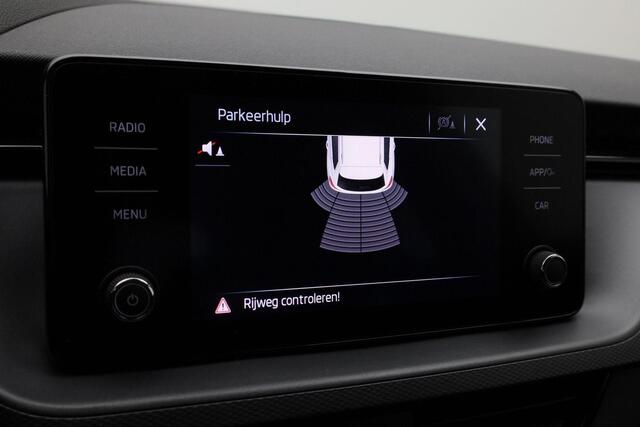 Skoda Kamiq 1.0 TSI 110 pk Sport Business | Parkeersensoren achter | Apple Carplay / Android Auto | Cruise Control