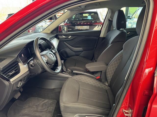 Skoda Kamiq 1.0 TSI Ambition DSG 110 pK | Apple carplay/Android Auto | Camera | Climatronic | Cruise control |
