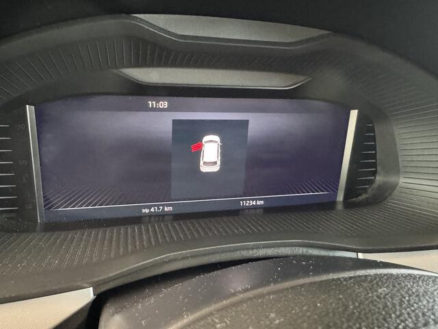 Skoda Kamiq 1.0 TSI Ambition DSG 110 pK | Apple carplay/Android Auto | Camera | Climatronic | Cruise control |