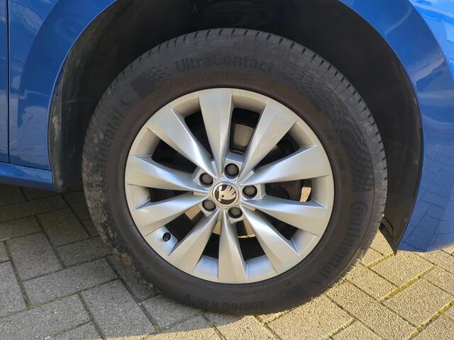 Skoda Kamiq 1.0 TSI Ambition Parkeersensoren / LED / Clima / Cruise / Apple carplay / Android auto