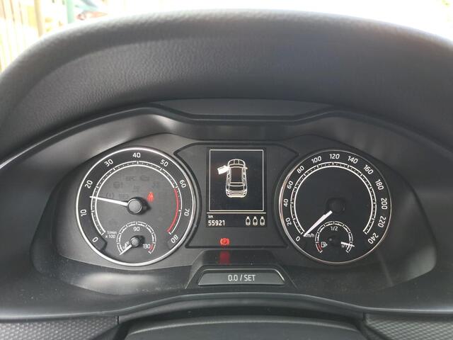 Skoda Kamiq 1.0 TSI 110pk Ambition / App-Connect / Navi By App / 15" LMV