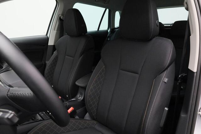 Skoda Kamiq 1.0 TSI 110 pk DSG Ambition | Navigatie Columbus | Achteruitrijcamera | Stoelverwarming