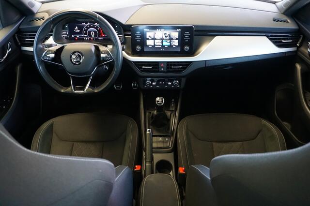 Skoda Kamiq 1.0 TSI Business Edition | Pano | Carplay |