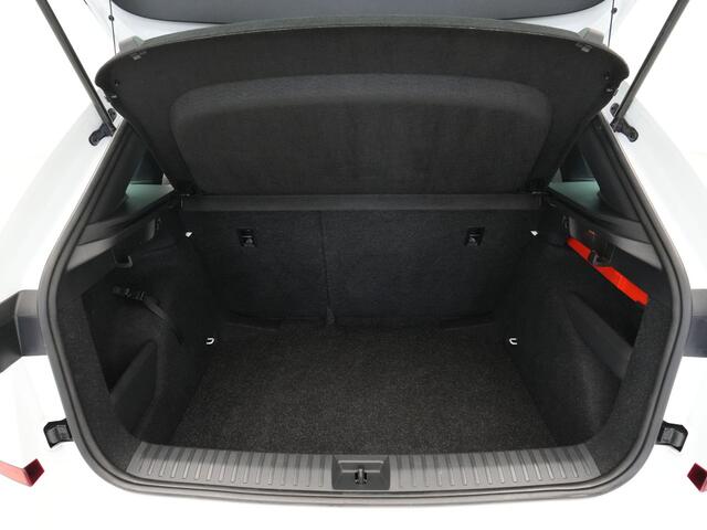 Skoda Kamiq 1.0 TSI 110pk Sport Business Navigatie Virtual Cockpit Clima Lm Velgen 87