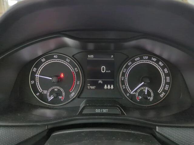 Skoda Kamiq 1.0 TSI Ambition / App connect / LED / Lichtmetaal 16 inch /