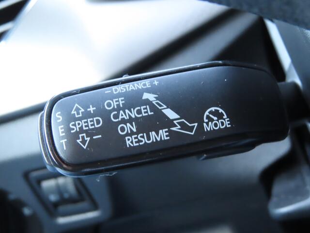Skoda Kamiq 1.0 TSI Clever DSG | virtual cockpit | navi | adaptive cruise | stoelverwarming