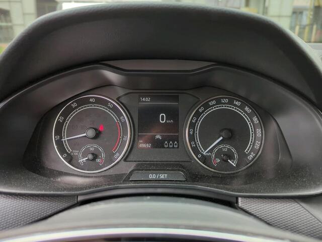 Skoda Kamiq 1.0 TSI Ambition Met/ Airco/ Led/ APP/ PDC/ 16 lmv/