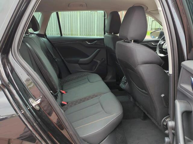 Skoda Kamiq 1.0 TSI Ambition Met/ Airco/ Led/ APP/ PDC/ 16 lmv/