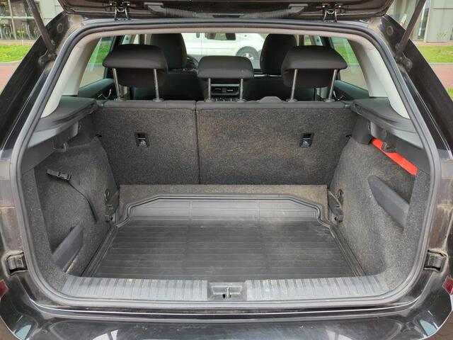 Skoda Kamiq 1.0 TSI Ambition Met/ Airco/ Led/ APP/ PDC/ 16 lmv/