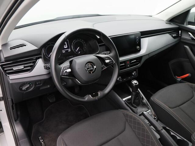 Skoda Kamiq 1.0 TSi 110 Pk Ambition | Climate Controle | 17 Inch | Privacy Glass | Carplay | Parkeersensoren | 49.956 Km!!