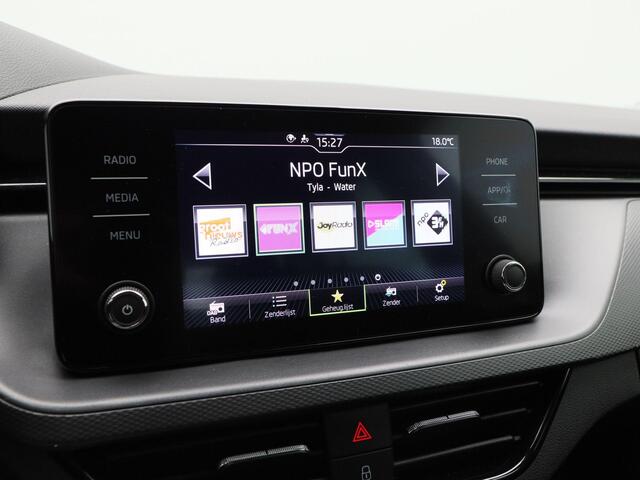 Skoda Kamiq 1.0 TSi 110 Pk Ambition | Climate Controle | 17 Inch | Privacy Glass | Carplay | Parkeersensoren | 49.956 Km!!