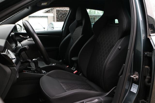 Skoda Kamiq 1.0 TSI Business Edition | Automaat! | Dodehoekherk. | Camera | Carplay |