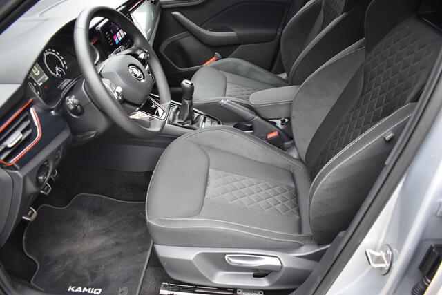 Skoda Kamiq 1.0 TSI Sport Business / Carplay / Sensoren achter / LED / Sportstoelen
