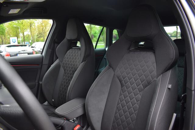 Skoda Kamiq 1.0 TSI Sport Business / Carplay / Sensoren achter / LED / Sportstoelen
